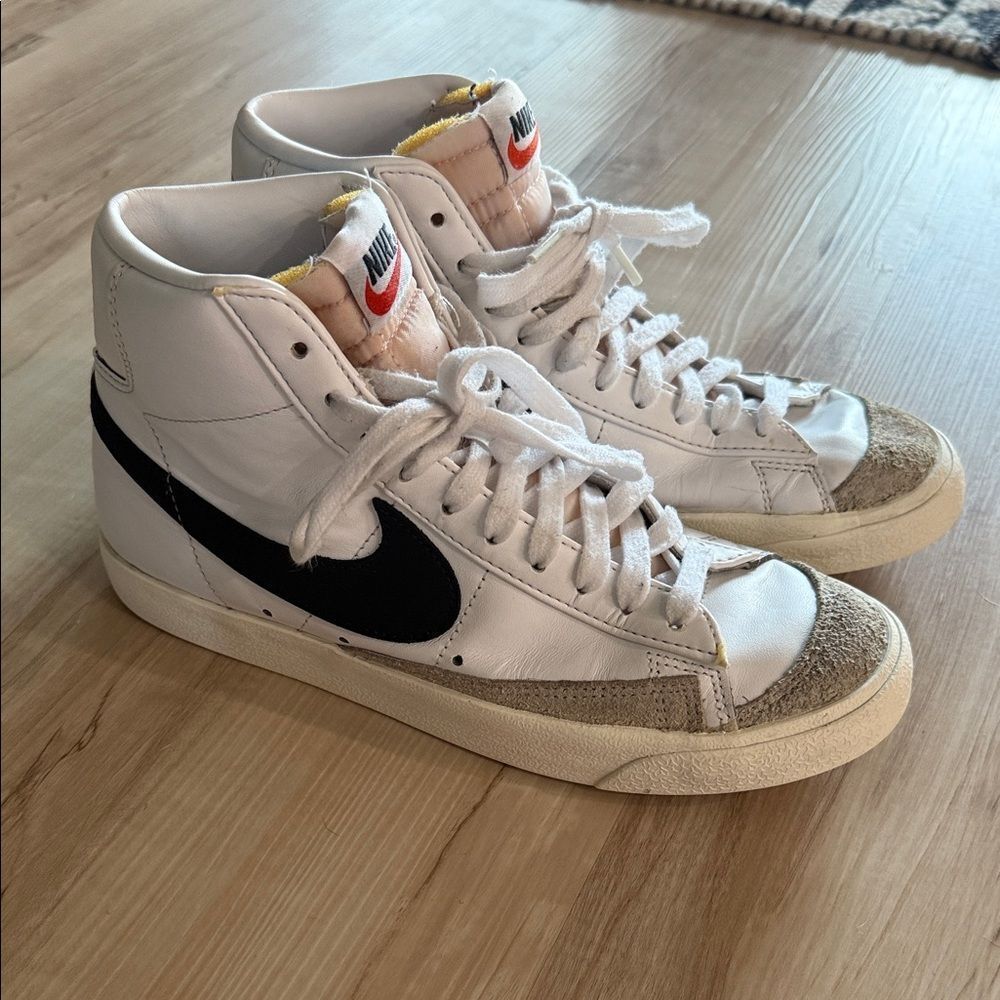 Nike Blazer White and Black Sneakers